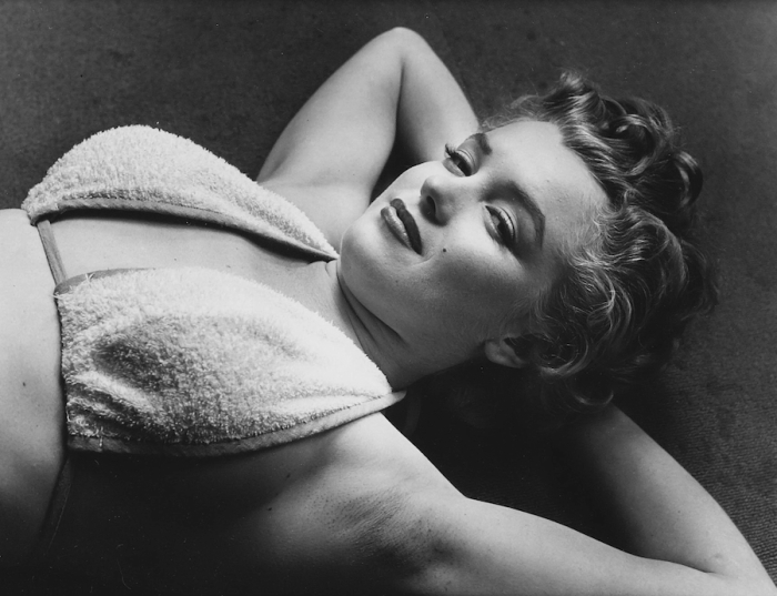 Marilyn Monroe LIFE Magazine Philippe Halsman Photo 1952 900
